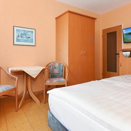 בנסרסיל Hotel-Pension Altes Siel מראה חיצוני תמונה