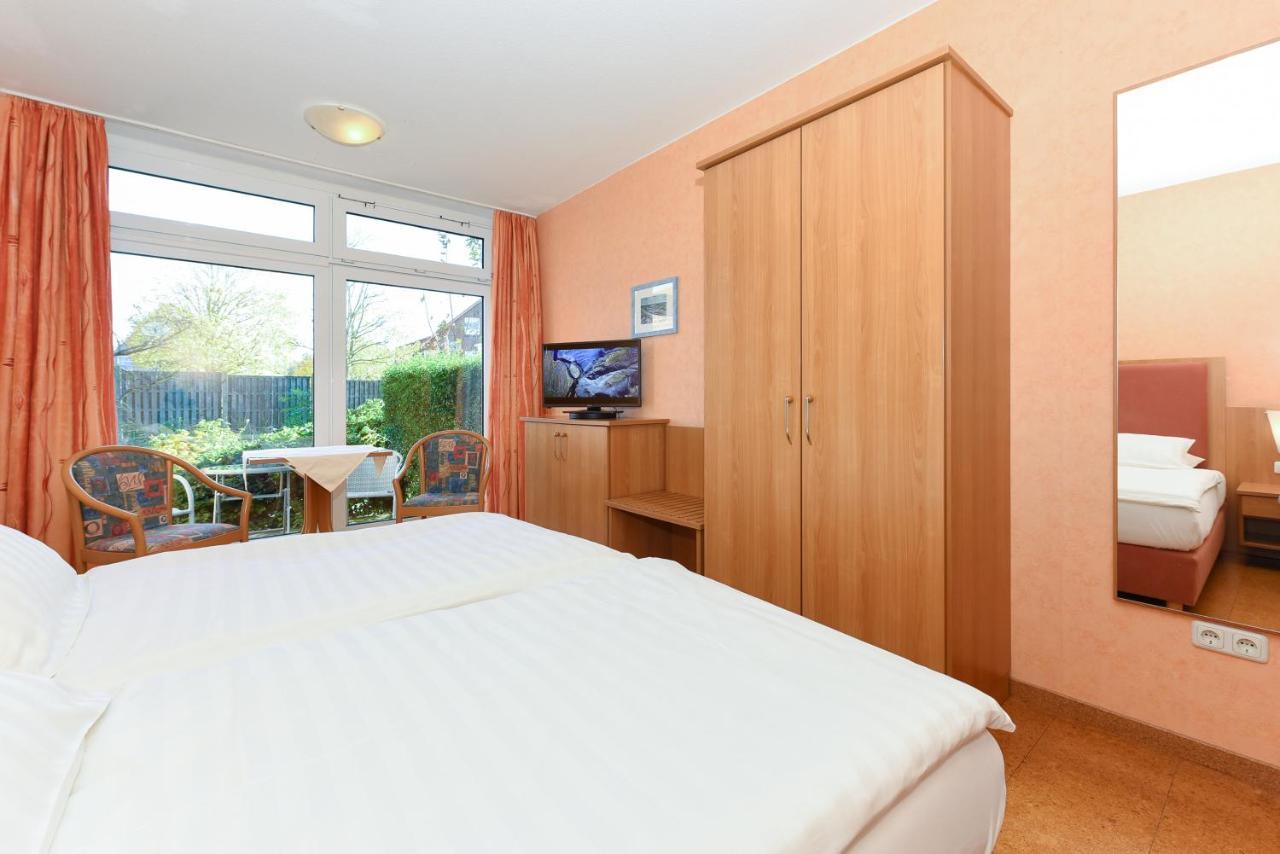 בנסרסיל Hotel-Pension Altes Siel מראה חיצוני תמונה