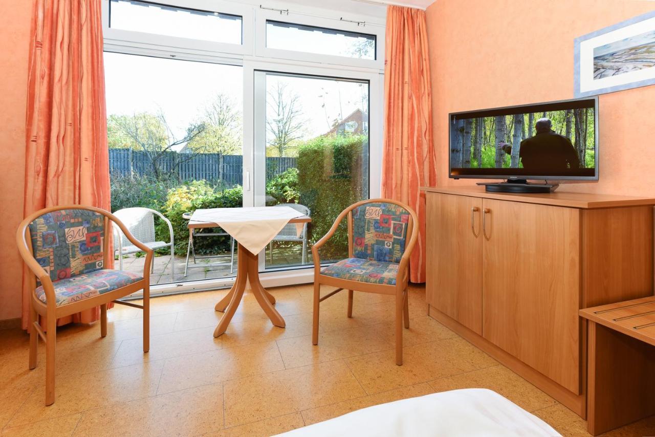 בנסרסיל Hotel-Pension Altes Siel מראה חיצוני תמונה