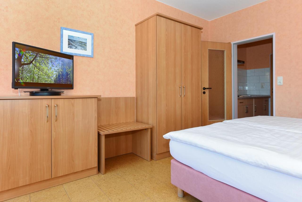 בנסרסיל Hotel-Pension Altes Siel מראה חיצוני תמונה