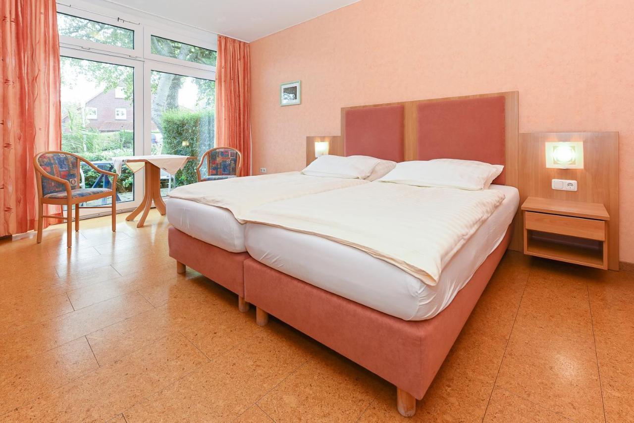 בנסרסיל Hotel-Pension Altes Siel מראה חיצוני תמונה